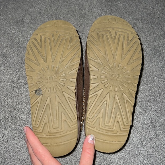 Dark brown Uggs size 3 - Picture 5 of 6